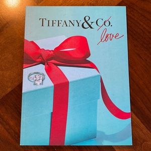 TIFFANY & CO. GIFT CATALOG - 2019 EDITION
